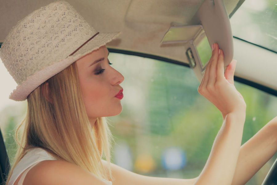 How Distracted Drivers Cause Accidents by Viles and Beckman Law