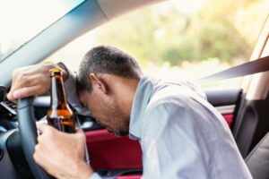 Un abogado de accidentes causados por el alcohol le puede ayudar a demandar por daños.