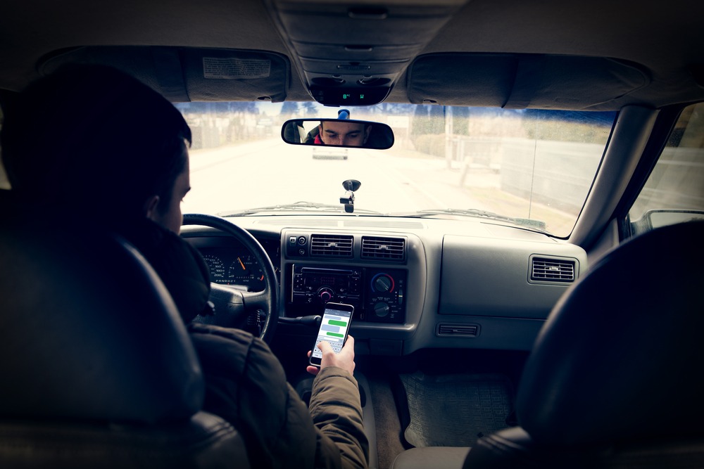 What Are the Laws Regarding Texting and Driving in Florida?